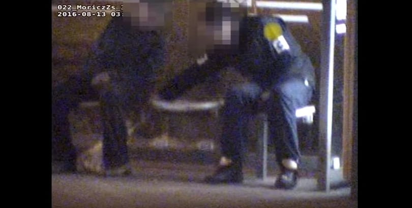 Buszmegállóban alvó utast akartak kirabolni a Móriczon - videó