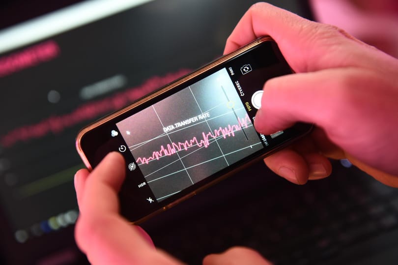 Melyik szolgáltatónál van? Új mérések szerint a magyaroknál a Telekom a nyerő