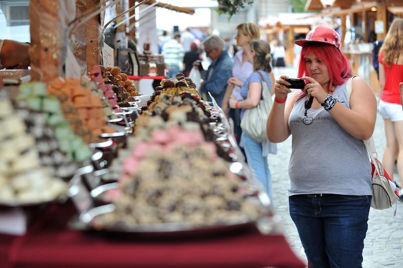 A nap képe: marcipándesszertek a fókuszban