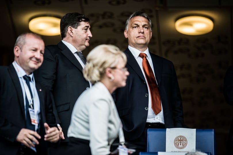 Simicska kiszállt a felcsúti fociból
