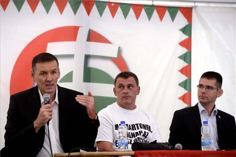 A jobbikos Novák Előd a fehér ember kihalása miatt aggódik