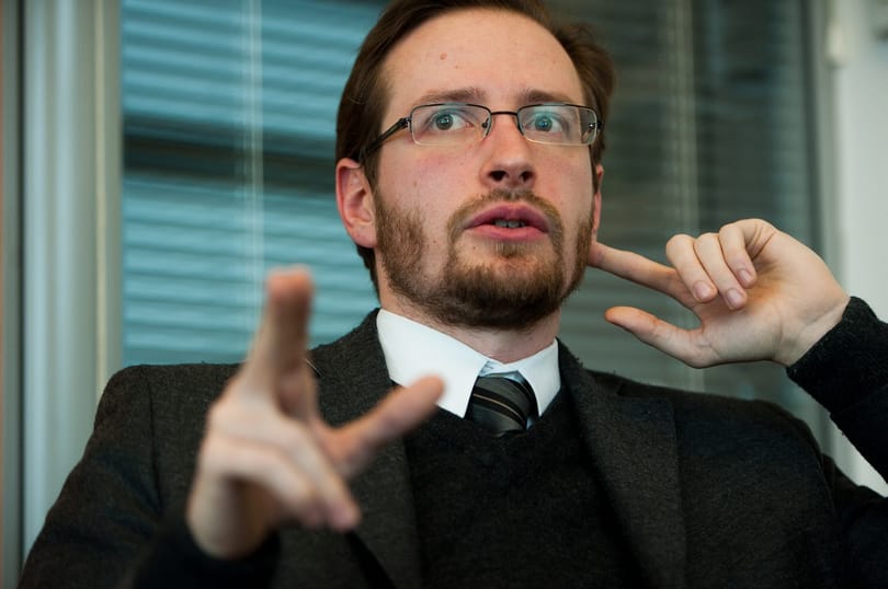 Soros-ügynöközi a kormánymédia az akadémikust, aki már egy éve nem is az MTA-n dolgozik