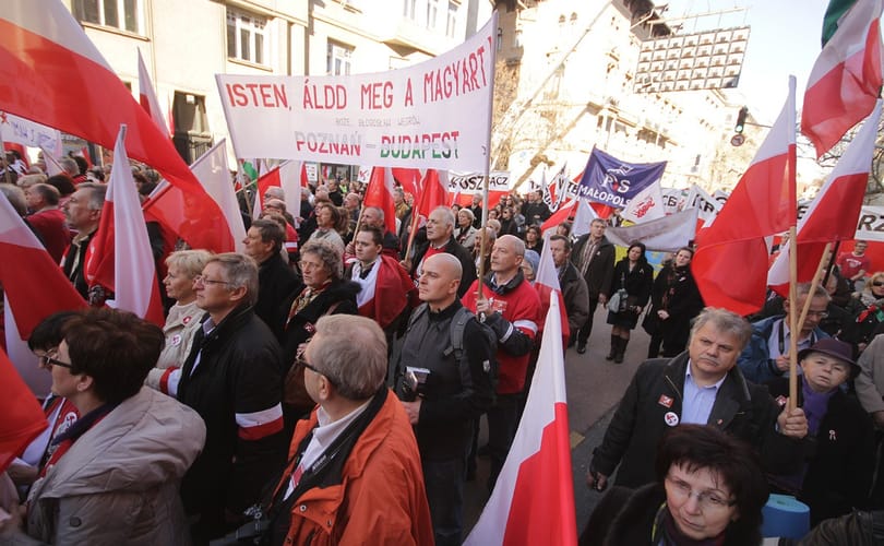 Március 15.: nem számoltak be a tüntető lengyelekről, bojkottot hirdet a Gazeta Polska 