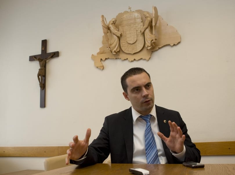 A Jobbik szerint faji alapon diszkriminál a kormány