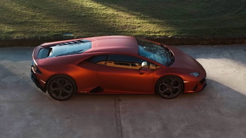 Idén sem maradhatott el a Lamborghini ünnepi videója