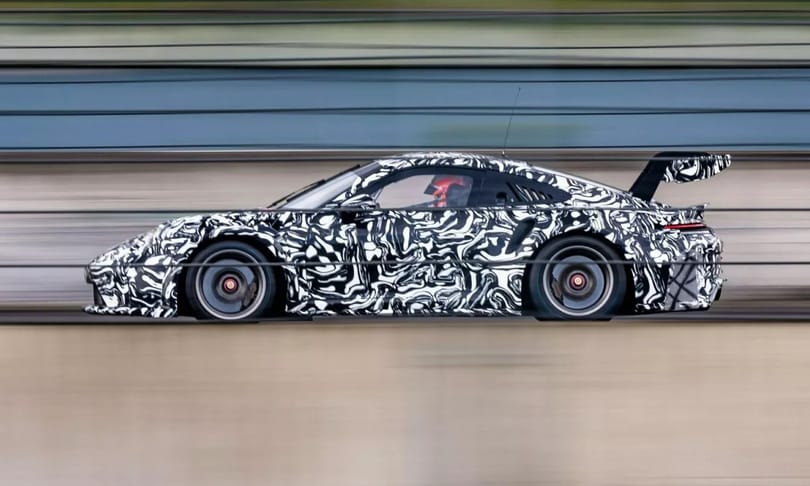 A Porsche tovább feszíti a húrt a legújabb kőkemény 911-essel