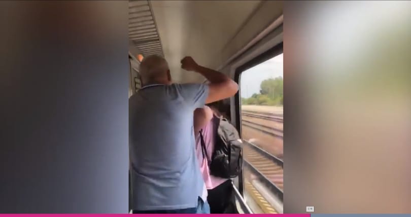 Angol lányokat vert egy férfi a Prága–Budapest-vonaton