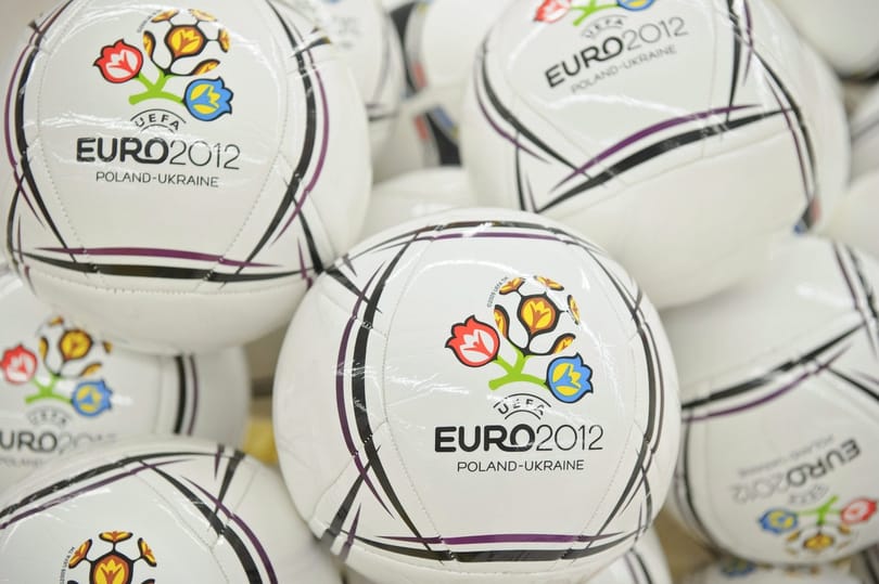 Megvan, ki vezeti a foci-Eb nyitómeccsét