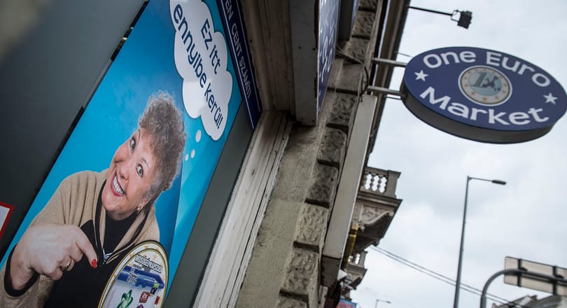 Magdi anyus bekacsint a peep show ajtaján – mi lesz veled, Ferenc körút?