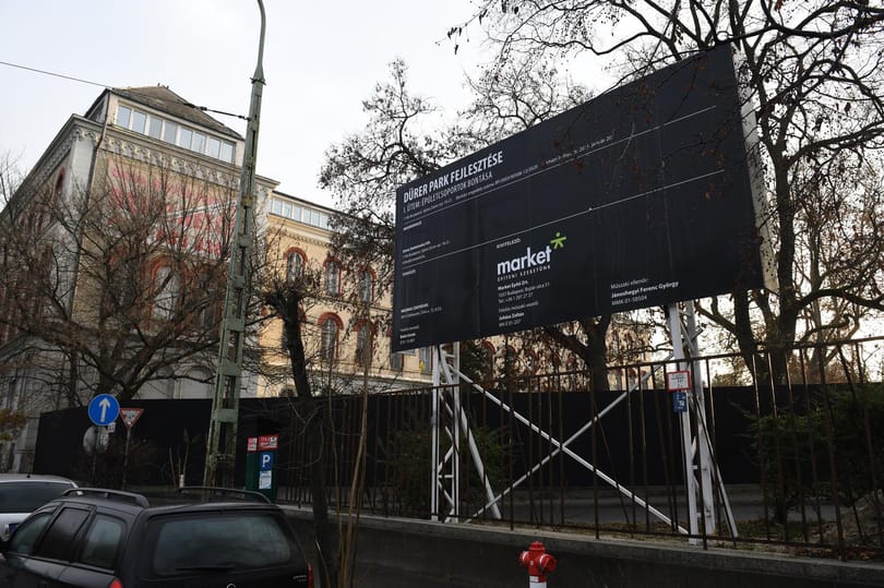 Egy üvegbe foglalt zárda és egy lepényszerű irodaház tornyokkal – ezt építik Garancsiék a Liget tőszomszédságában