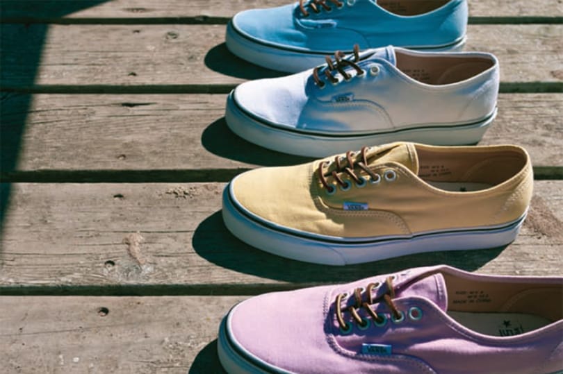 Fakó színekkel érkezik az új Vans Authentic kollekció