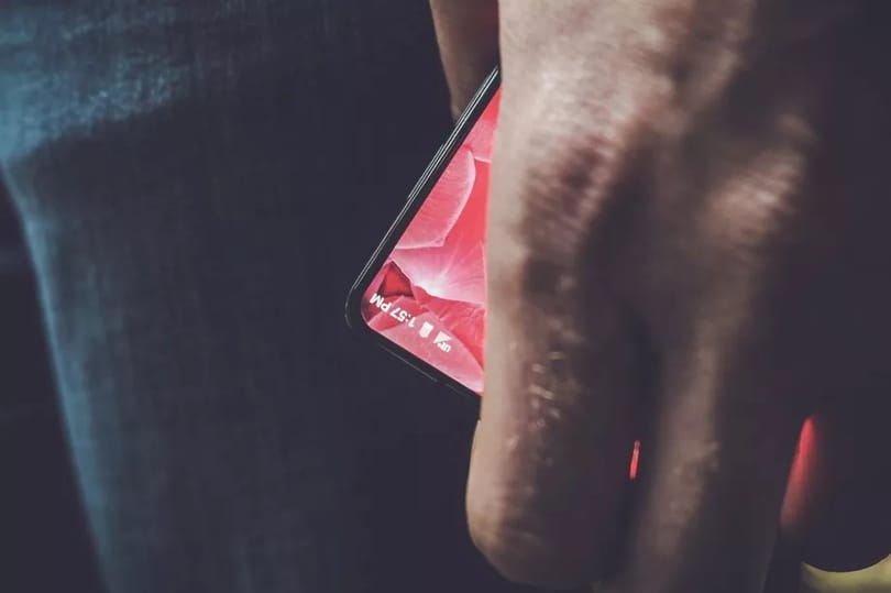 Készüljön, holnap visszatér az Android atyja, egy teljesen új mobilgyártóval
