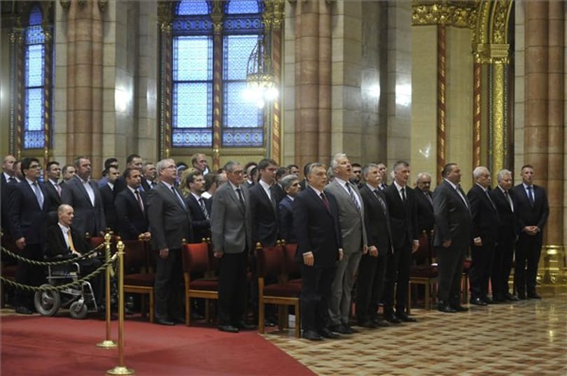 Sűrű hete volt Orbánnak, a végén páros lábbal szállt bele a Kúriába 