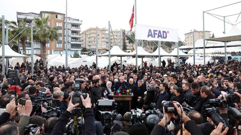 Erdogan: Nincsenek szavak a földrengés miatt érzett fájdalmunkra