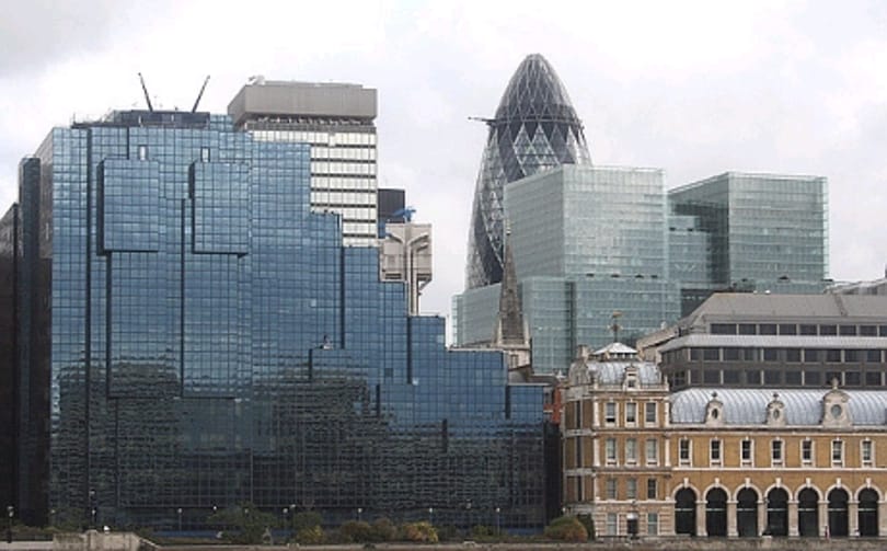 Fenyegető berlini üzenet a londoni bankároknak