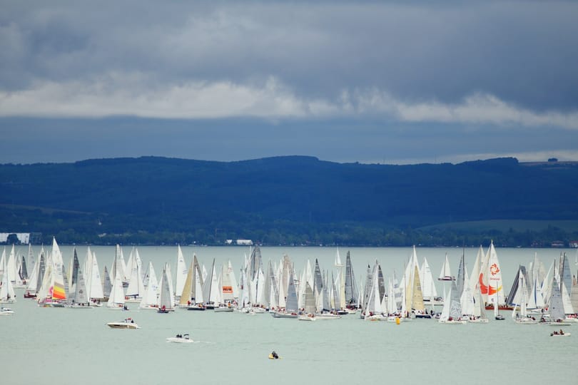 Megható: nyaraló gyerekek mentették ki társukat a viharos Balatonból
