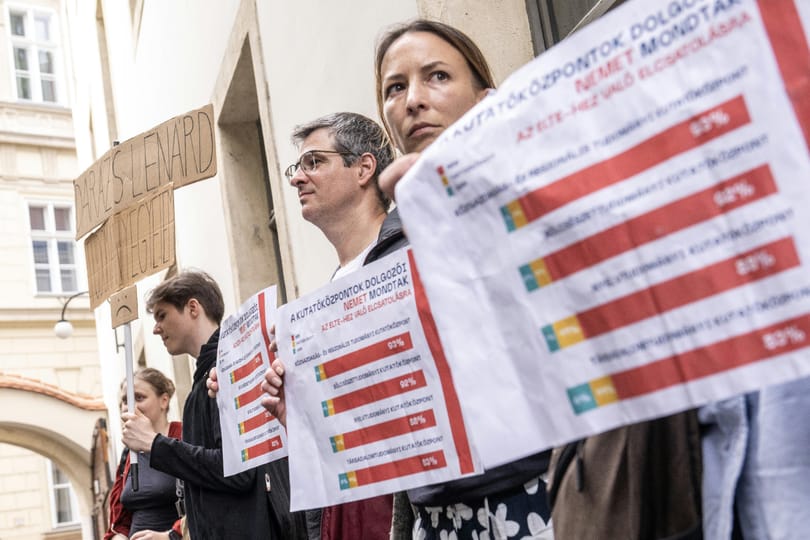 Nagy többséggel megszavazta az ELTE szenátusa a volt akadémiai intézetek átvételét