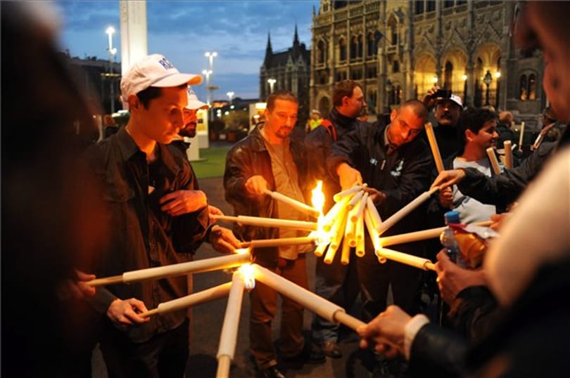 A rendvédelmi szakszervezetek megvédik a jogaikért tüntetőket