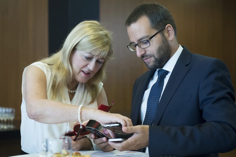 Fideszesek jelentek meg a Figyelőben, egyből felmondott a lap egyik rovatvezetője