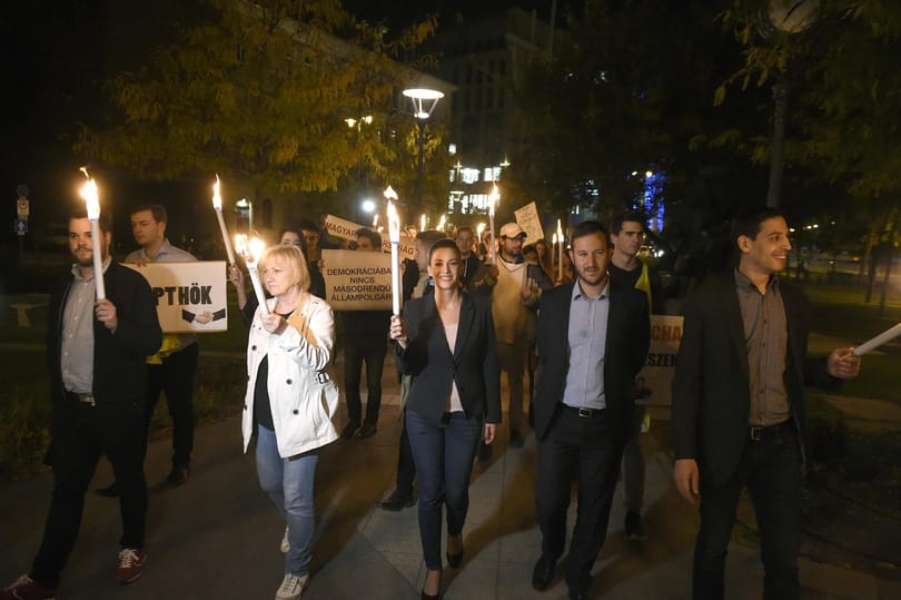 A Corvinusért tüntettek az LMP-sek