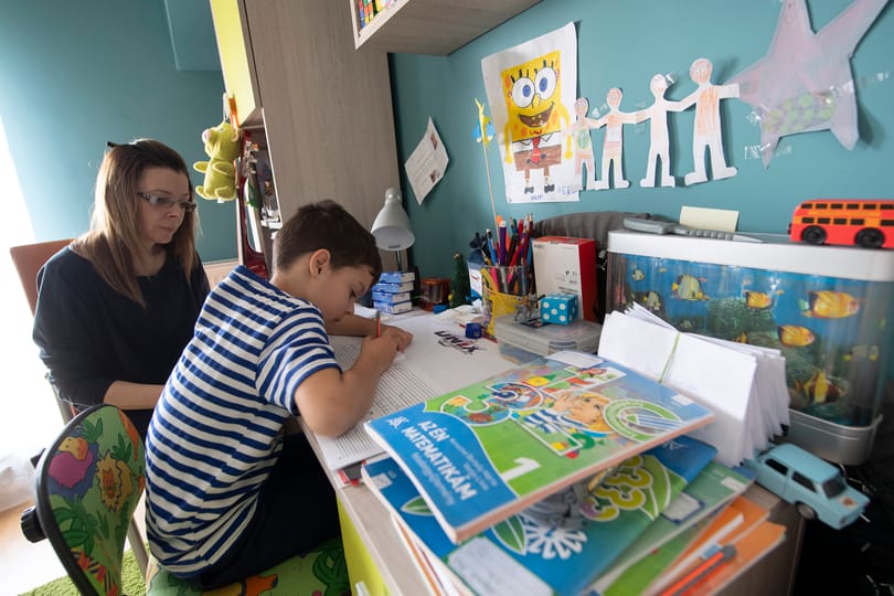„Nem tudjuk elkerülni, hogy a szülő pedagógusabb legyen, mint eddig”