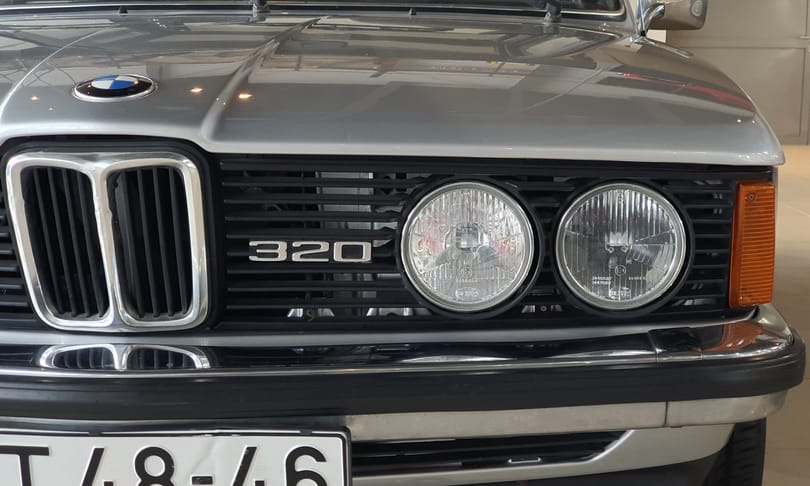 Ritka BMW-t találtunk az Alföldön, íme a nyitható tetejű régi Baur 3-as