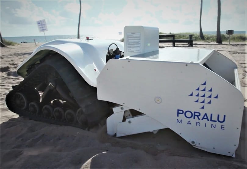 Megalkották a strandok robotporszívóját, amely homokot is szitál