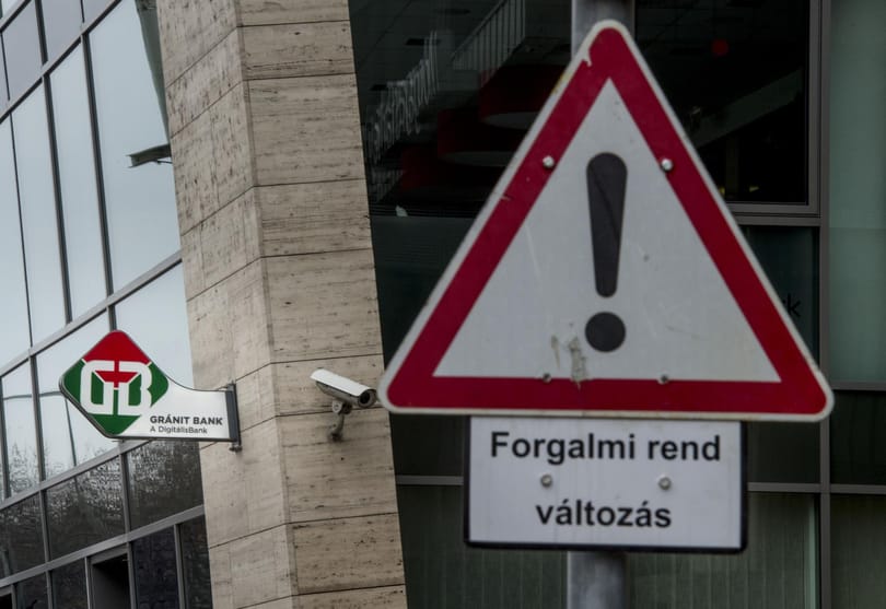 A hitelhegyektől nem látni, mit akar kezdeni Tiborcz István a Gránit Bankkal