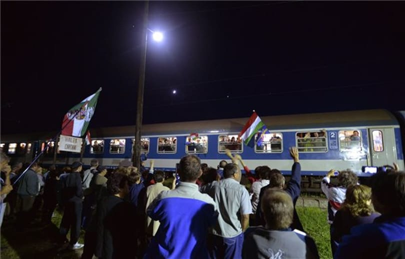 Fotó: Megérkezett a Csíksomlyó Expressz és Székely Gyors