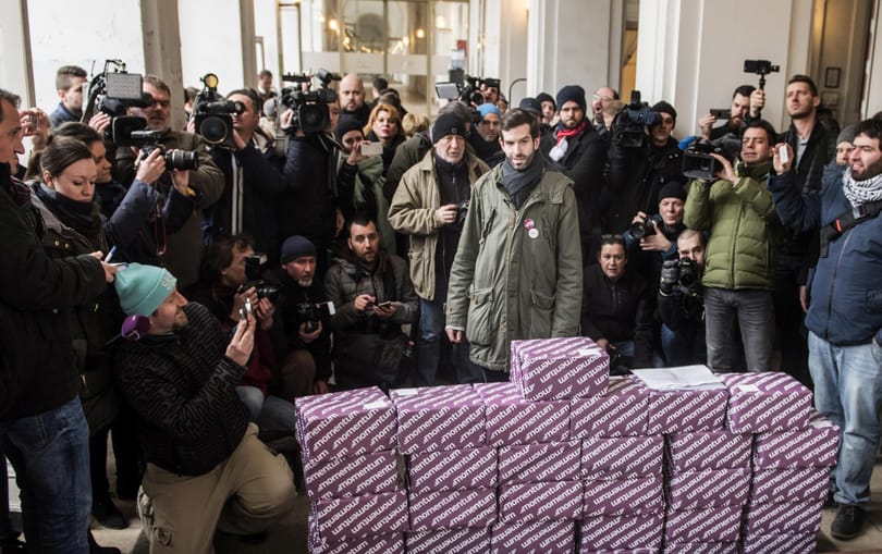 Meglett a Momentumnak a 150 ezer érvényes aláírás