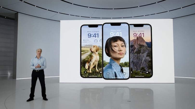 Bejelentést tett az Apple: így változnak meg az iPhone-ok, ezek az iOS 16 új funkciói
