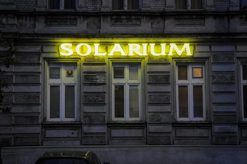 Ha nem is hallott még róluk, de létezik szolárium egyesület és Gulyás Gergelyhez fordultak
