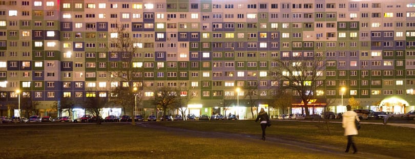 Ön nyolc évet gürizik egy lakásért, a németeknek három év alatt megvan