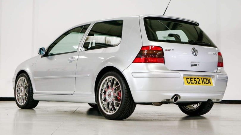 Ár nélkül vár új gazdára egy húszéves, ünnepi sorozatú, 13 kilométert futott Golf GTI