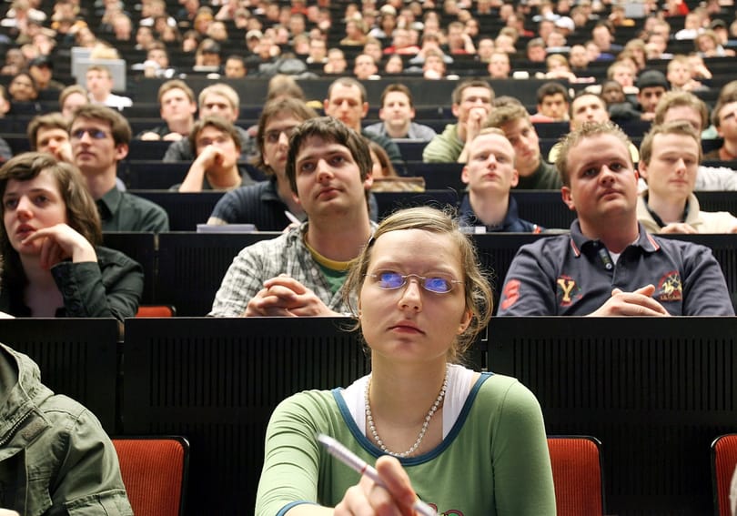 Borús jóslat: 12 év, és a szakemberhiány miatt 6900 milliárd eurót veszít a világ