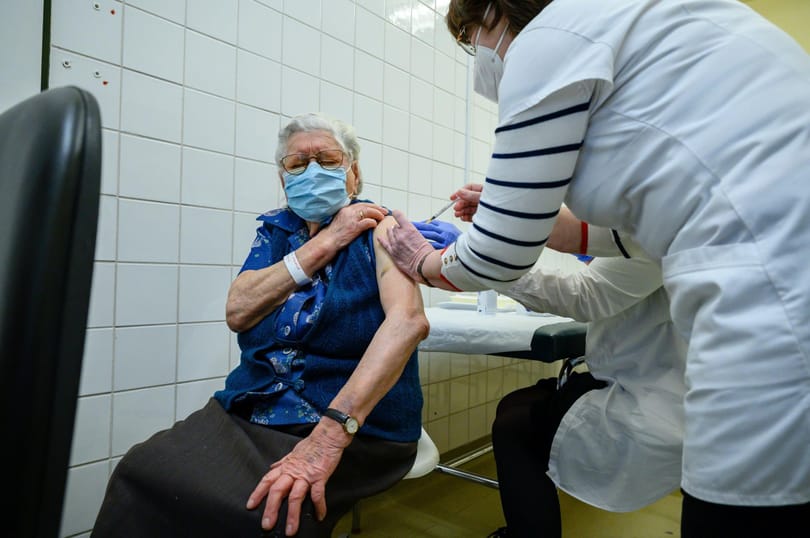 Ha előre kitölti ezt a dokumentumot, meggyorsíthatja az oltási folyamatot