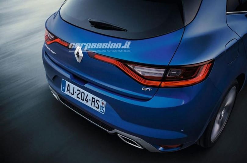 Éppen irtózatosan nagyot bukik a Renault