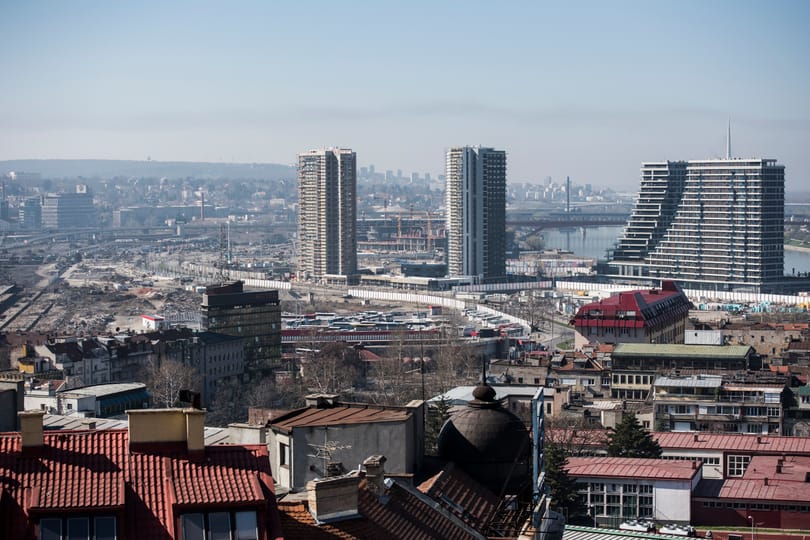 Az EU-nak nem tetszik, hogy Szerbia Moszkvával flörtöl