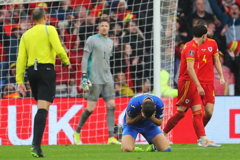 Öngóllal verte Wales Ukrajnát, ott lehet a foci-vébén