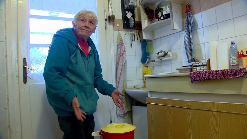 Hónapokig könyörgött egy 80 éves pécsi nő az önkormányzatnak, hogy javítsák meg a vécétartályt