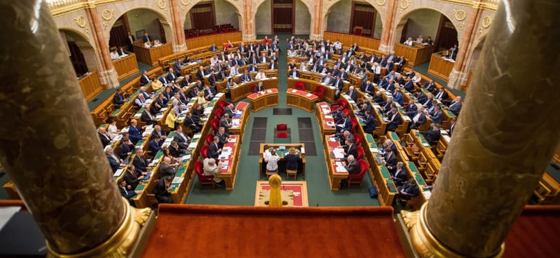 Egy fideszes képviselő 2010 óta csak egyszer kért szót – akkor is véletlenül