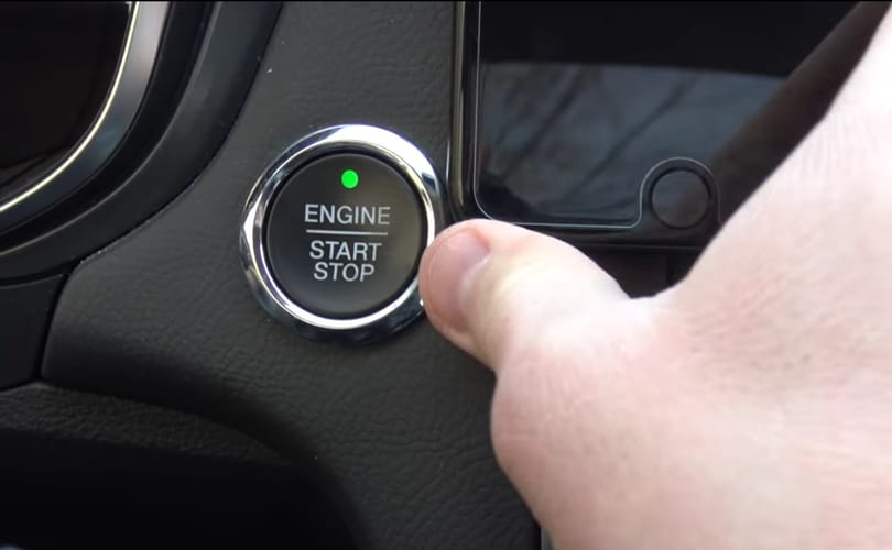Amire mindenki kíváncsi: ez történik, ha menet közben megnyomja a Start/Stop gombot