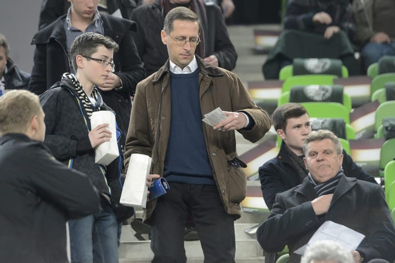 Varga Mihály a helyét keresi – fotó
