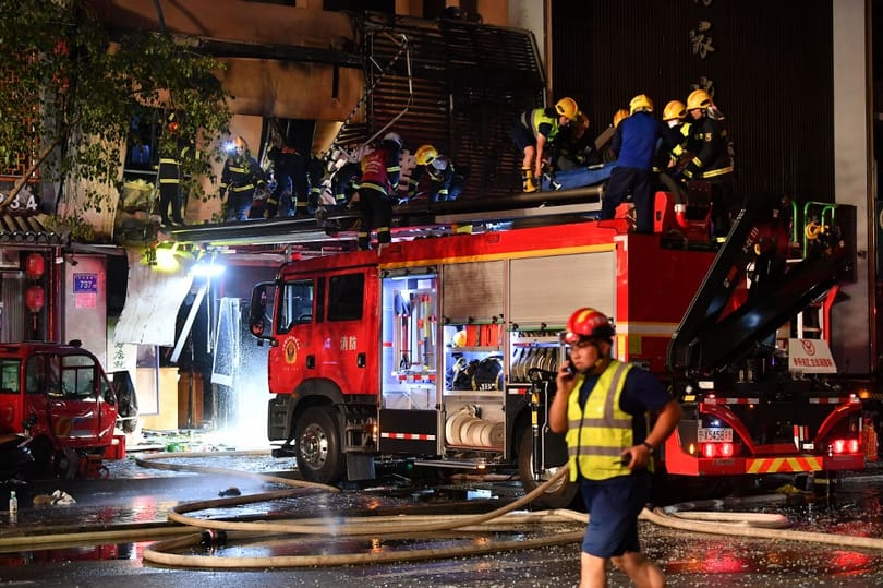 31 halottja van egy grillétteremben történt robbanásnak Kínában