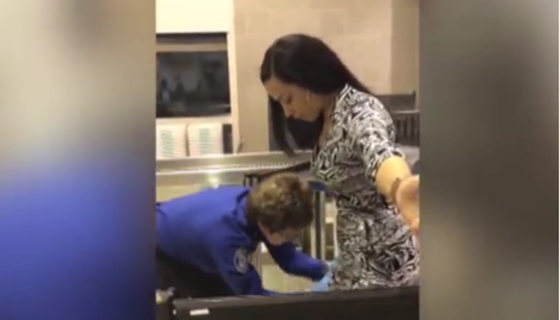 Addig tapogatták a CNN riporterét a reptéri ellenőrzésen, míg sírva nem fakadt – videó
