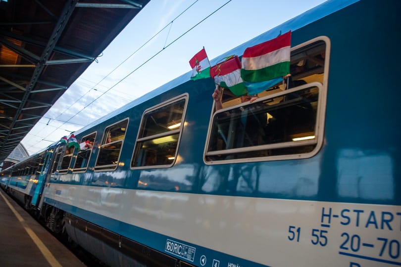 Egyre kevesebb kettős állampolgár költözik át Magyarországra