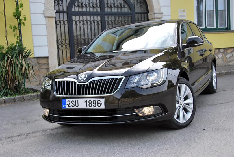Skoda Superb-bemutató: hatmillió felett indul a zászlóshajó