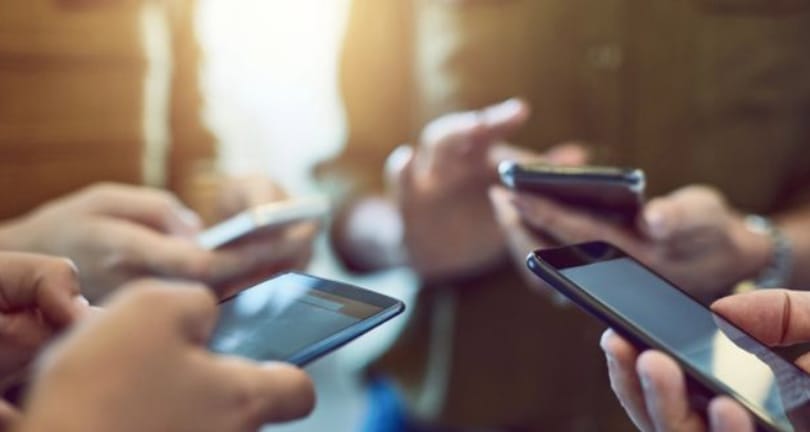 Kütyüforradalom Észak-Koreában: egyre többen használnak mobiltelefont és wifit