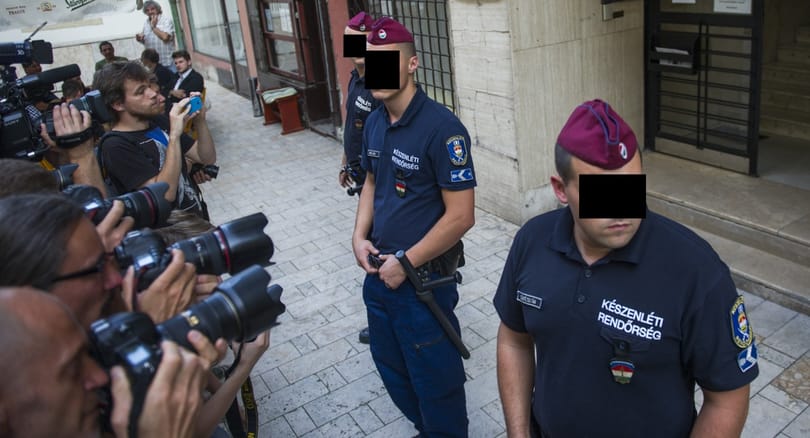 Kúria: Mégis ki kell takarni a rendőrök arcát