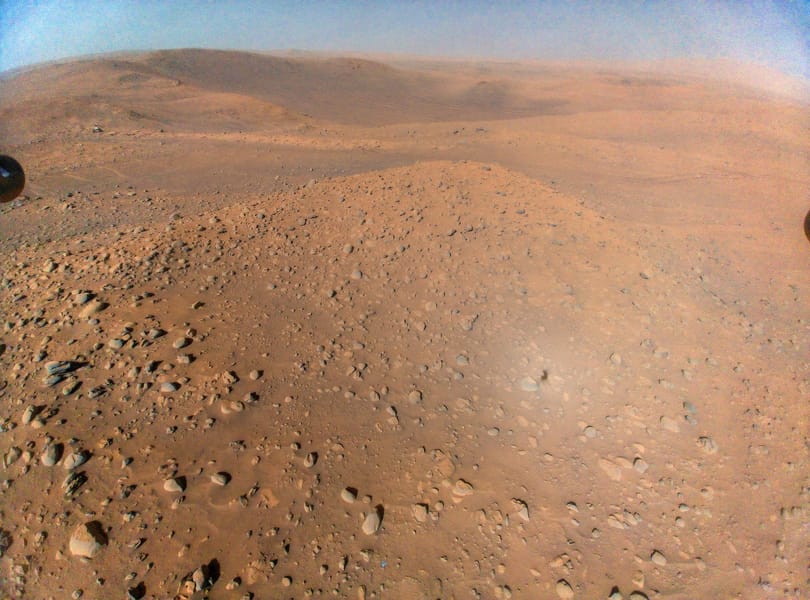 5 apróságot is elrejtett a Mars-fotóján a NASA marsi helikoptere – megtalálja őket?